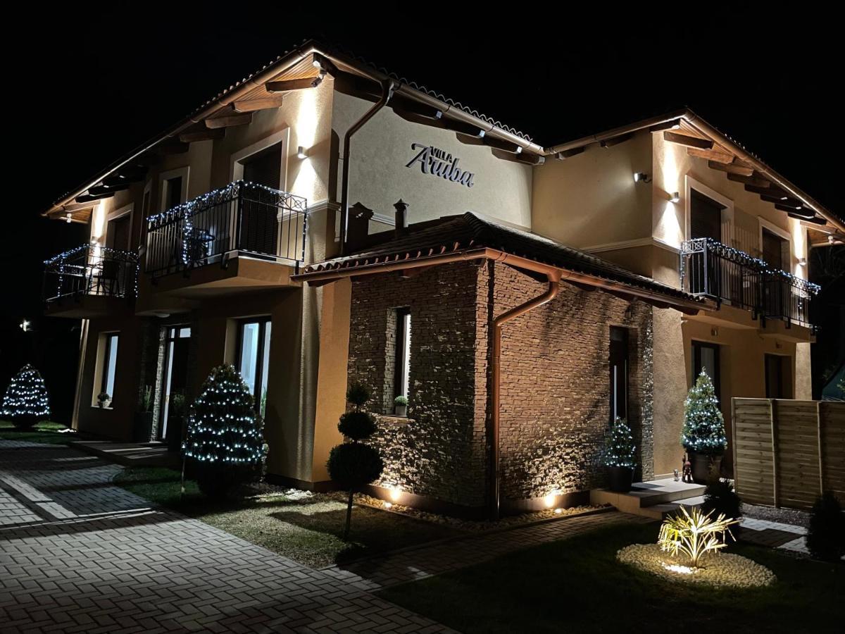 Villa Aruba & Private Spa Suites Keszthely Exterior photo